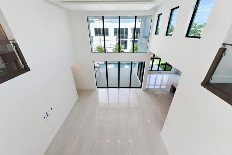 Bold Sleek Modern Residence