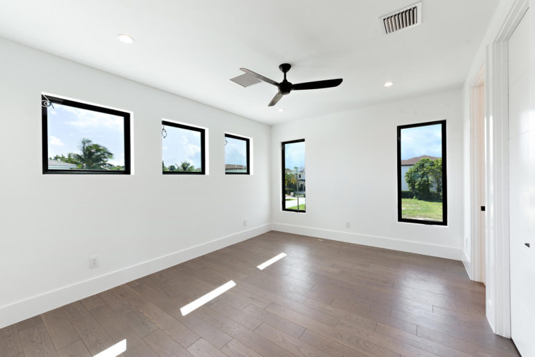 Bold Sleek Modern Residence