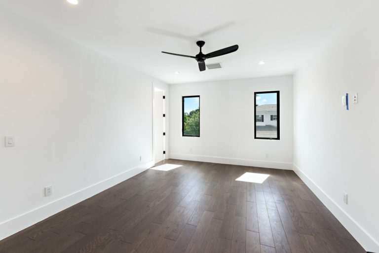 Bold Sleek Modern Residence