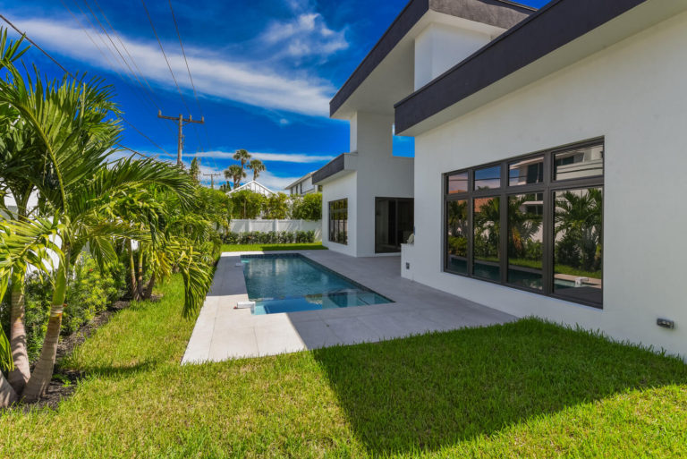 Bold & Sleek Modern Residence