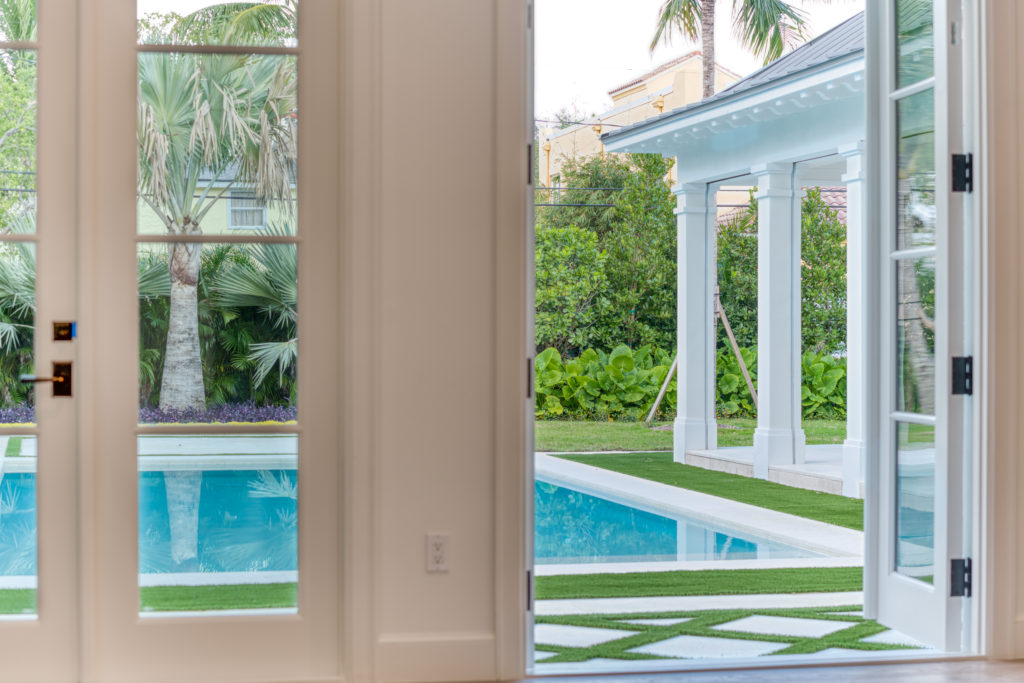 South Florida luxury pool - Essex Estate