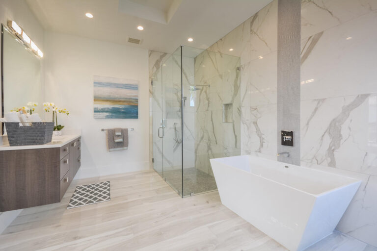 264-NE-4th-St-Boca-Raton-FL-large-047-97-Master-Bath-1500x1000-72dpi