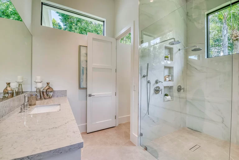 103fb971e4a09baccf81aa6ffb0d9352-uncropped_scaled_within_1536_1152