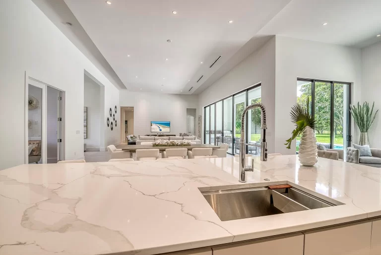 da18132c6e4b580be8daa7ada235a04a-uncropped_scaled_within_1536_1152