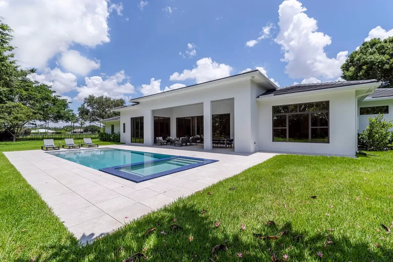 e3f2bd494174ca4c51f523e269af7309-uncropped_scaled_within_1536_1152