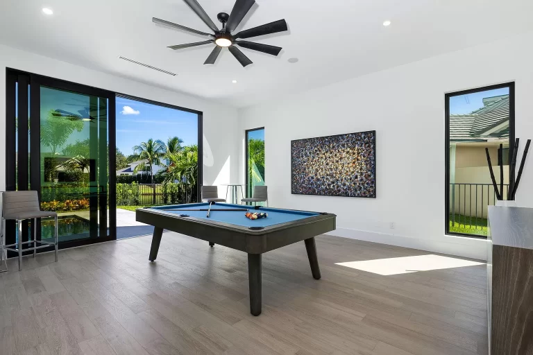 4f1c18d99aa28f9ccf9a09e36f2fff47-uncropped_scaled_within_1536_1152