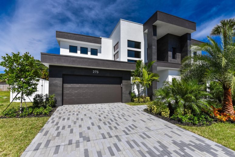 Bold Sleek Modern Residence