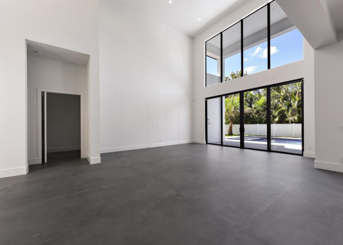 618-SE-4th-St-Delray-Beach-FL-large-016-016-618-SE-Fourth-St-Jared-Niles-1498x1000-72dpi-899x600