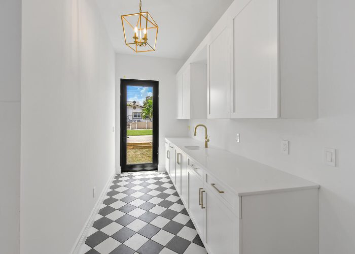 6298 NE 7th Ave Boca Raton FL-large-018-045-6298 NE Seventh Ave Collin-1499x1000-72dpi